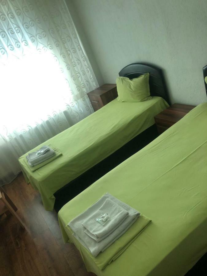 Hotel White House Kardzsali Kültér fotó